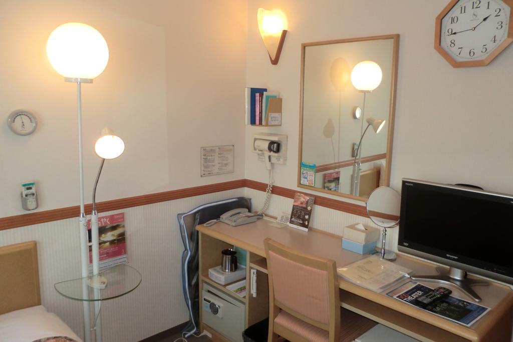 Toyoko Inn Tokyo Yamanote sen Otsuka eki Kita guchi No 2 Eksteriør billede